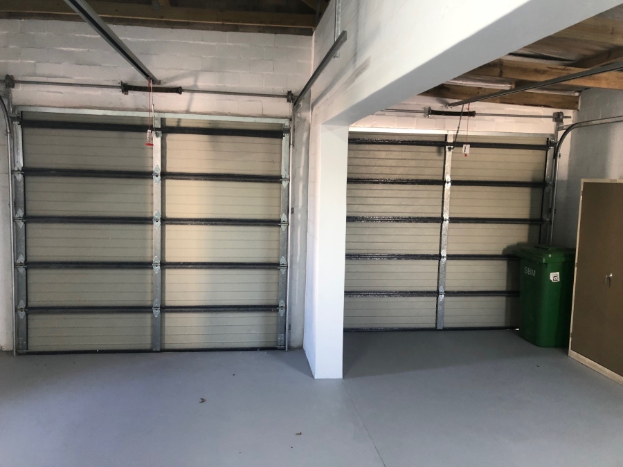 To Let 2 Bedroom Property for Rent in Middedorp Western Cape